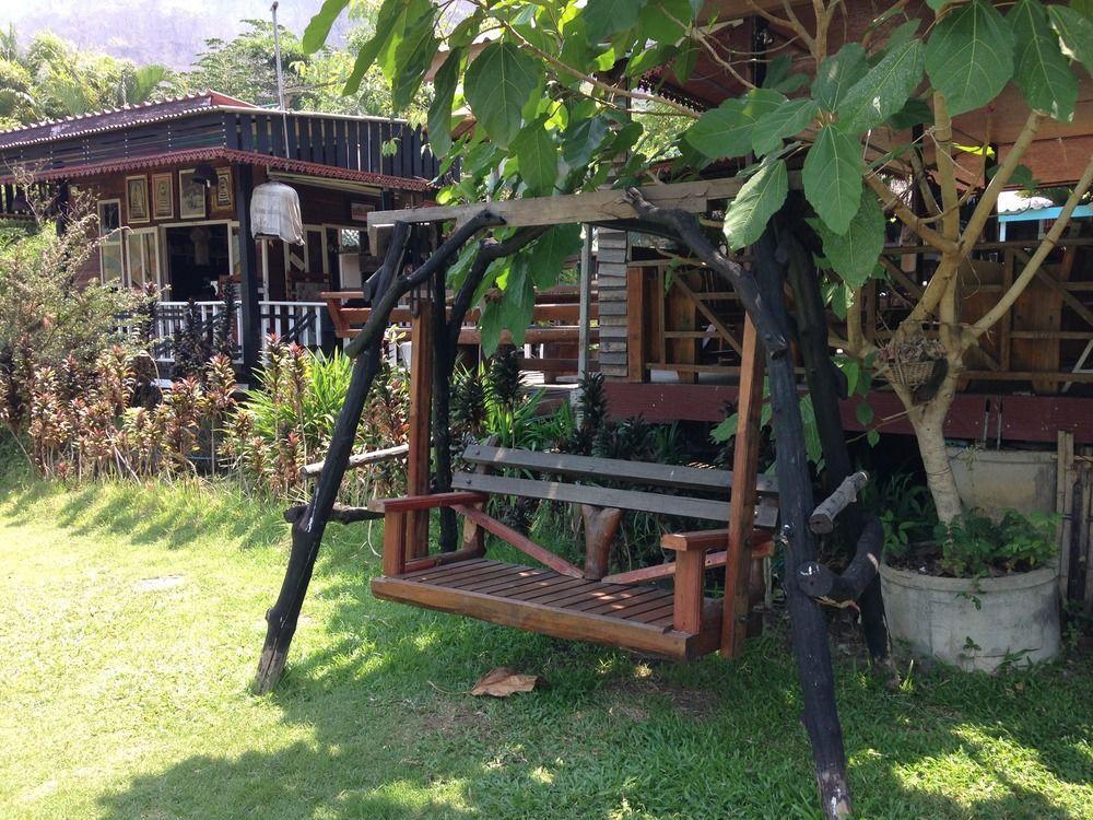 Pitchaporn House Hotel Mae Hong Son Exterior photo