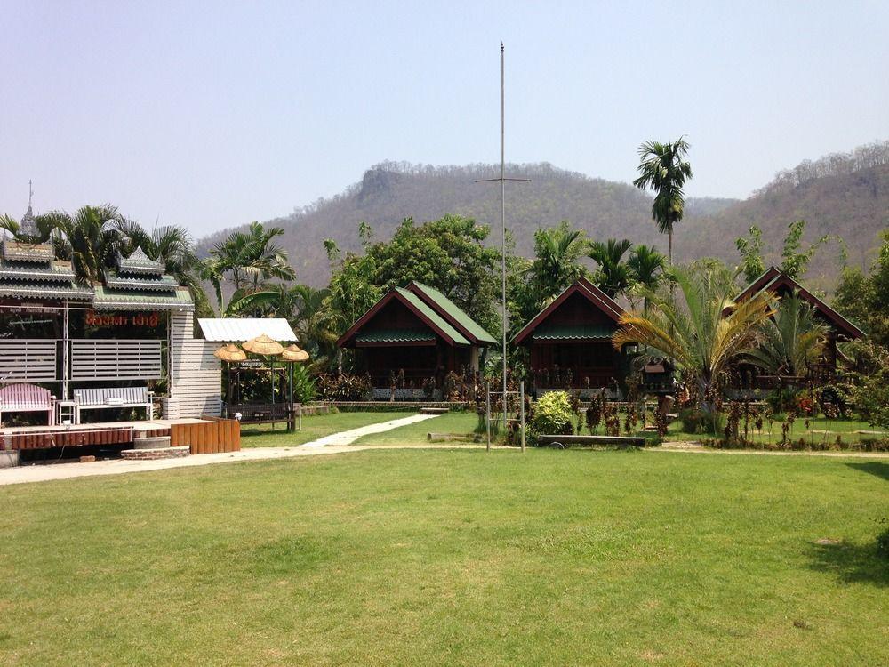 Pitchaporn House Hotel Mae Hong Son Exterior photo