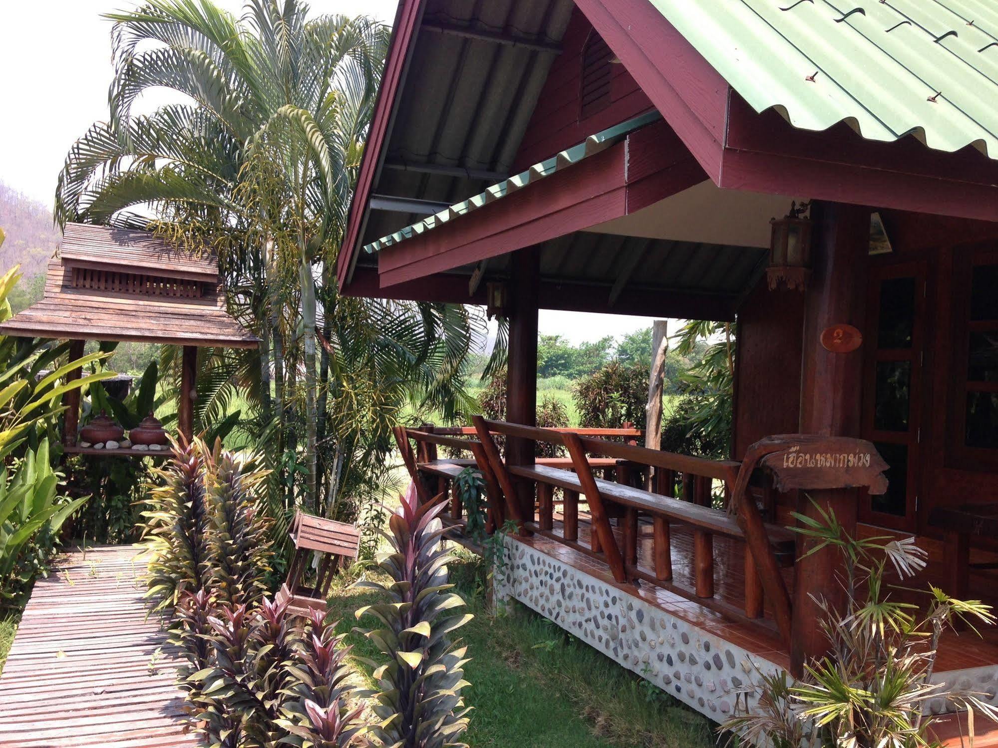 Pitchaporn House Hotel Mae Hong Son Exterior photo