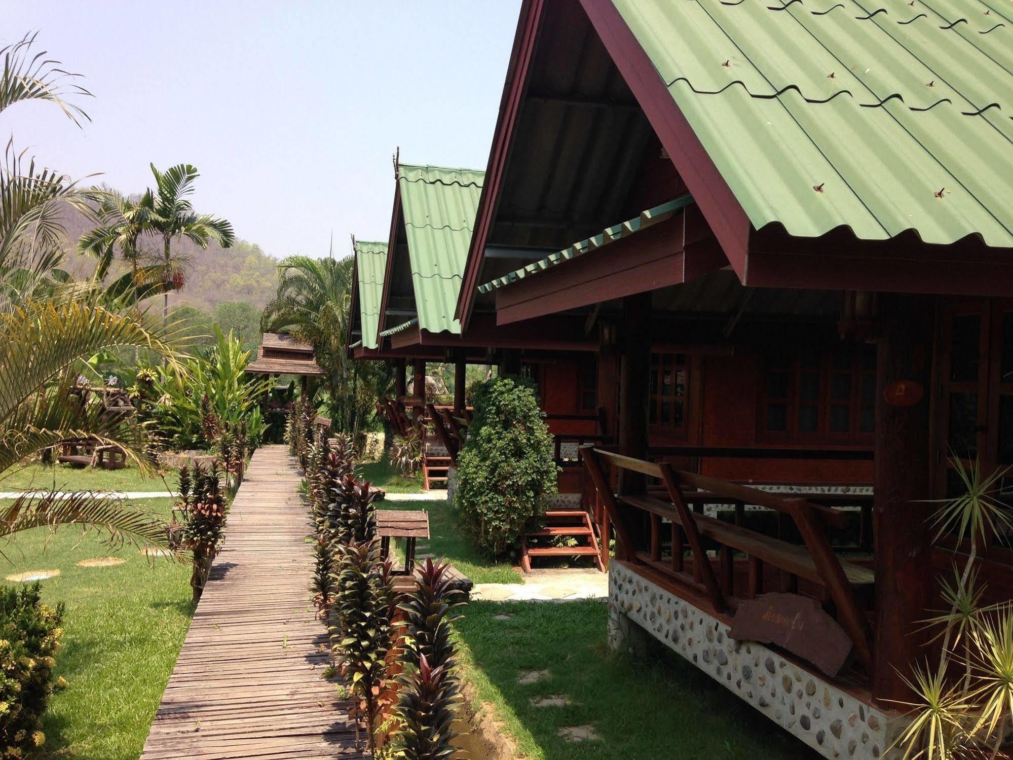 Pitchaporn House Hotel Mae Hong Son Exterior photo